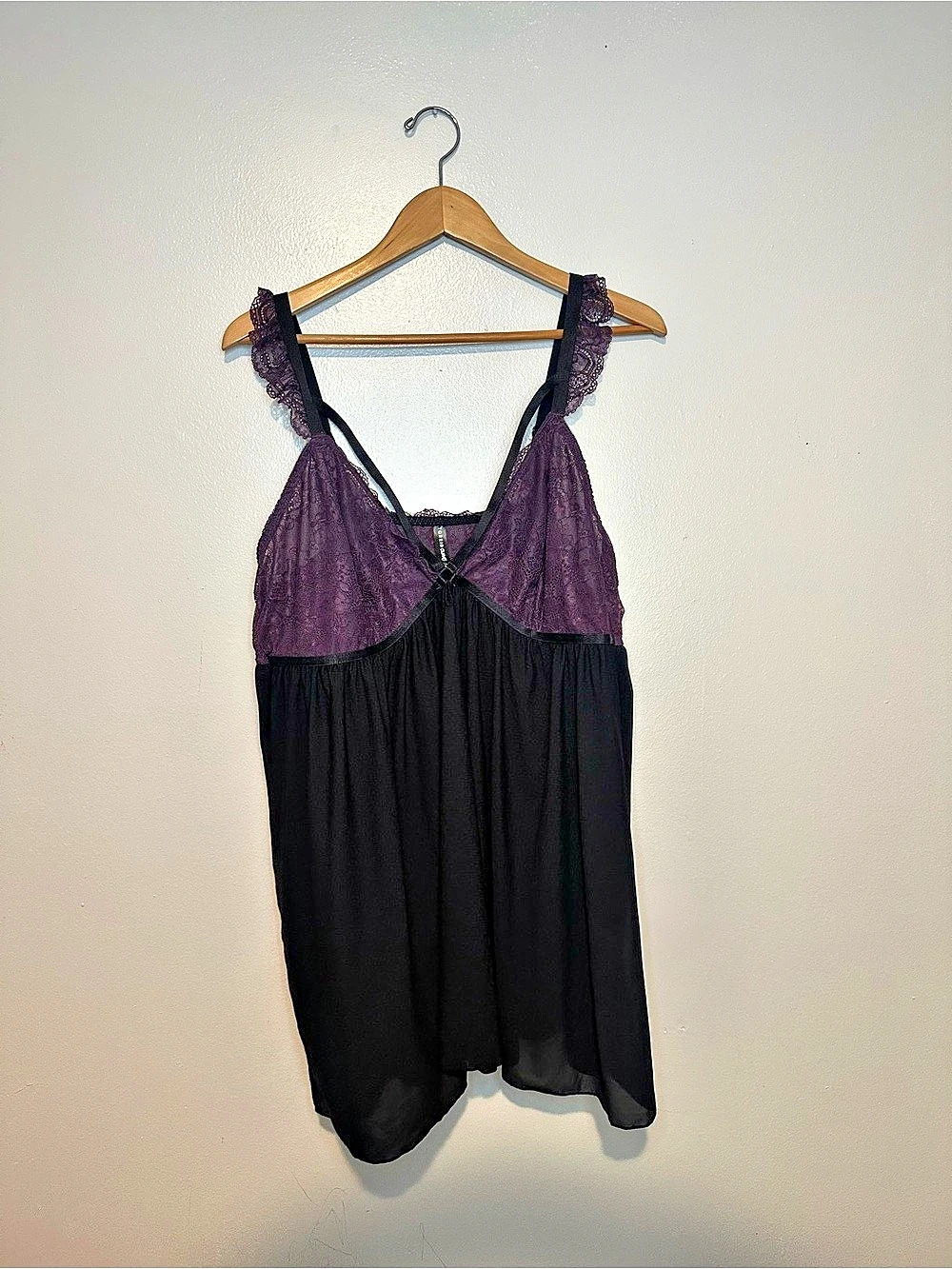 Torrid Curves Lace Chemise Black & Purple Size 4 Goth Romantic Feminine